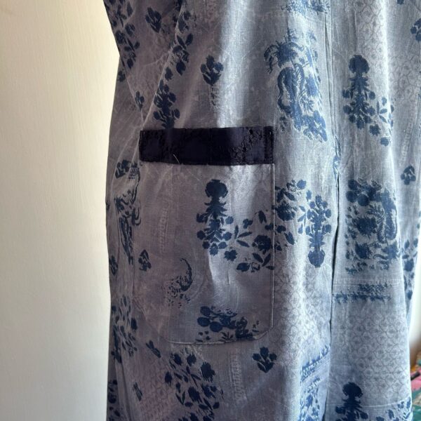 Ash Grey Floral Printed Pure Cotton Peter Pan Collar Long Zip Sleeveless Feeding Nighty - Image 4