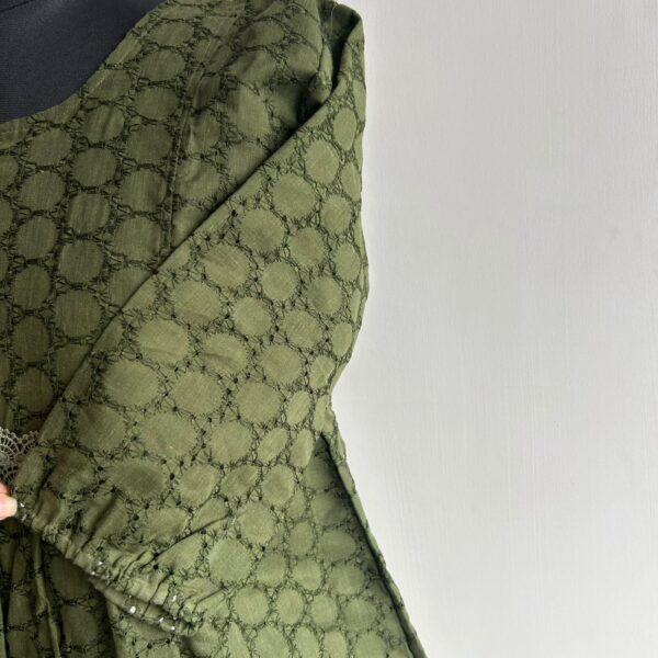Green Lace Hakoba Gown - Image 3