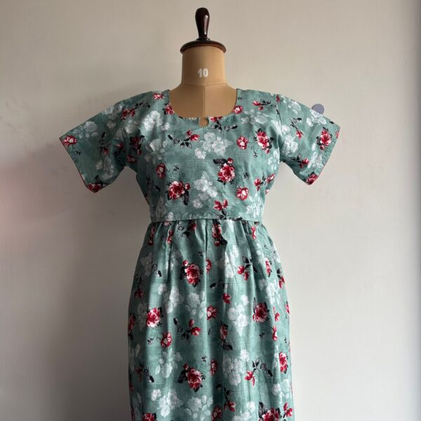 Green Floral Printed Pure Cotton Buttonless Zipless Short Maternity Nighty | 52 Inch Length