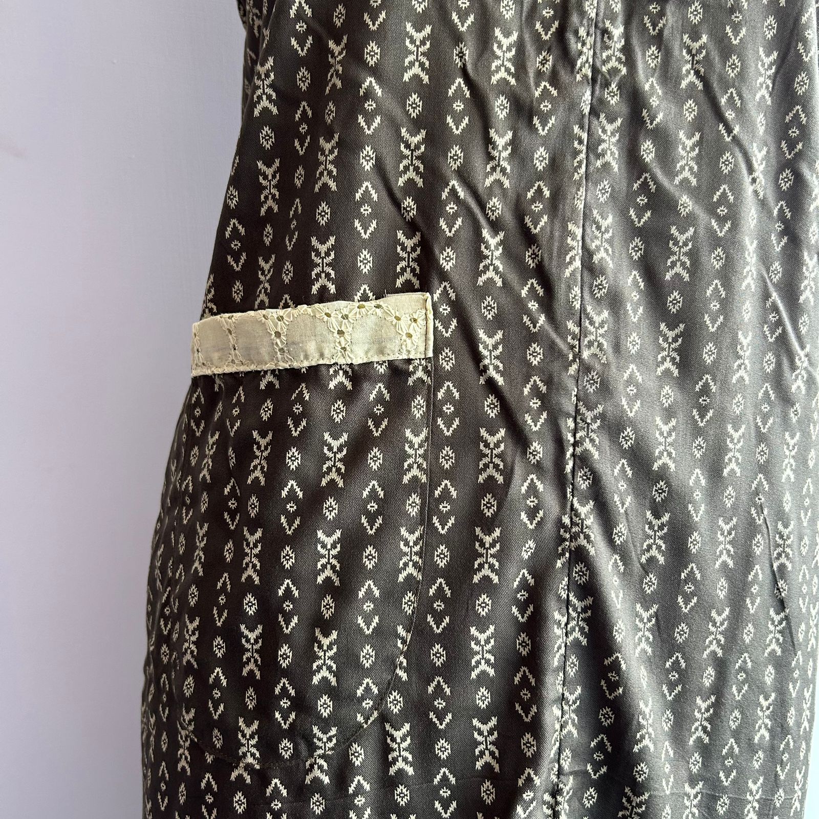 Olive Green Ikat Printed Premium Rayon Peter Pan Collar Long Zip Sleeveless Feeding Nighty | Attaching Sleeve Available - Image 3