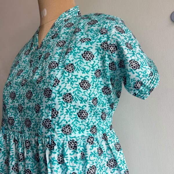 Aqua Blue Floral Printed Premium Cotton V Collar Neck Short Maternity Gown - Image 3