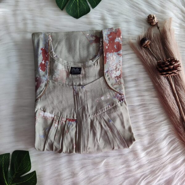 Pastel Green Printed Alpine Pleated Zip Nighty | Free Size | Chest Width 44″| Length 54″-55″|