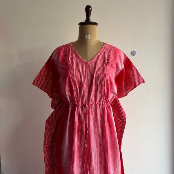Red And Peach Printed Feeding Kaftan | Free Size | Chest Width 44″| Length 56″|