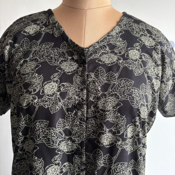 Black Floral Printed Rayon Short Full Open Labour Room Nighty | Free Size | Chest Width 44″| Length 44″| - Image 2