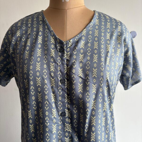 Grey Ikat Printed Rayon Short Full Open Labour Room Nighty | Free Size | Chest Width 44″| Length 44″| - Image 2
