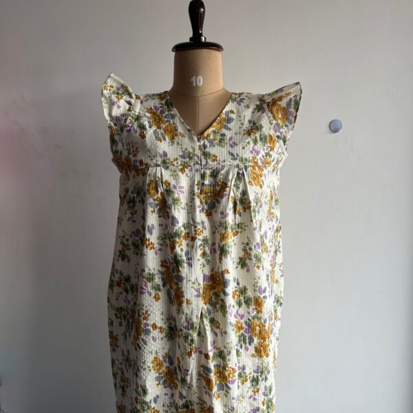 Brown Floral Printed White Kantha Cotton V- Neck Ruffle Sleeve Long Zip Short Maternity Gown | Free Size | Chest Width 44″| Length 44″|