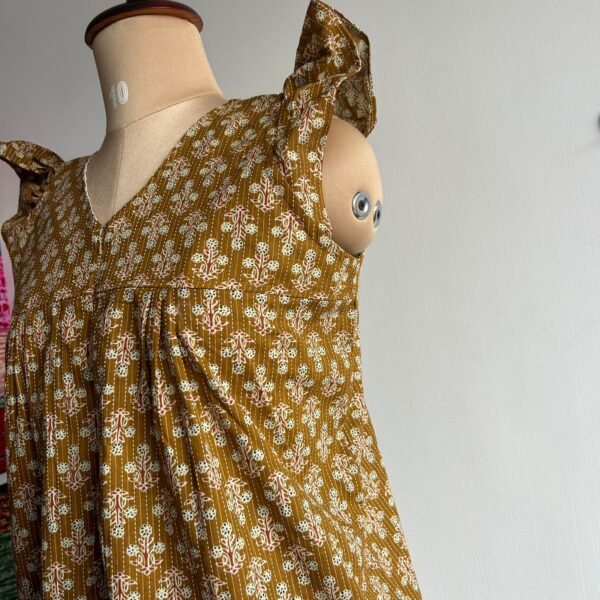 Brown Floral Printed Kantha Cotton V- Neck Ruffle Sleeve Long Zip Short Maternity Gown | Free Size | Chest Width 44″| Length 44″| - Image 3