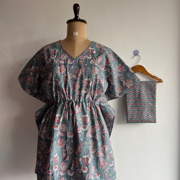Grey And Peach Floral Printed Kantha Cotton Kaftan Loungewear Pyjama Set | Free Size |