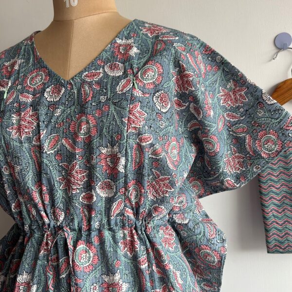 Grey And Peach Floral Printed Kantha Cotton Kaftan Loungewear Pyjama Set | Free Size | - Image 2