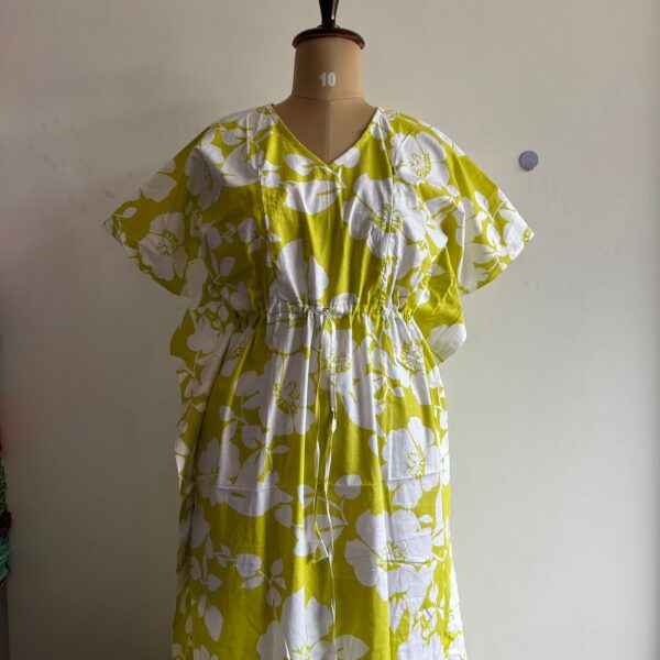 Pista Green And White Floral Printed Feeding Kaftan | Free Size | Chest Width 44″| Length 56″|