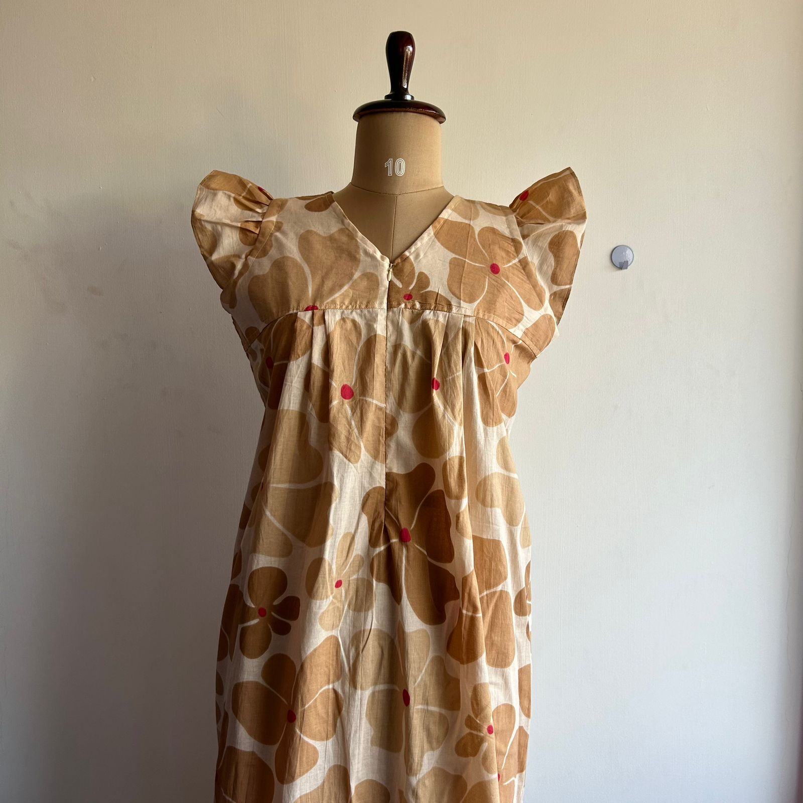 Brown Floral Printed Cambric Cotton V- Neck Ruffle Sleeve Long Zip Short Maternity Gown | Free Size | Chest Width 44″| Length 44″|