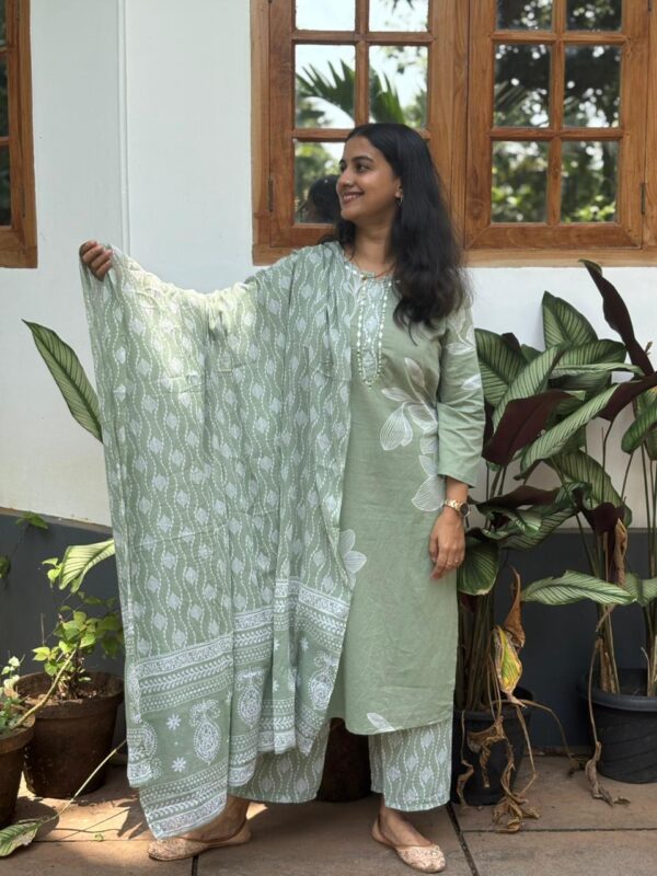 Pastel Green Floral Printed Cotton 3 Piece Set Kurti Collection | BK0038