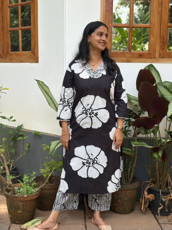 White Floral Printed Black Cotton Kurti 2 Piece Co-ord Set | BK0041