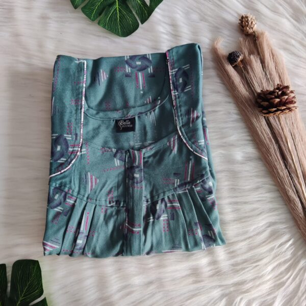 Green Printed Alpine Pleated Zip Nighty | Free Size | Chest Width 44″| Length 54″-55″
