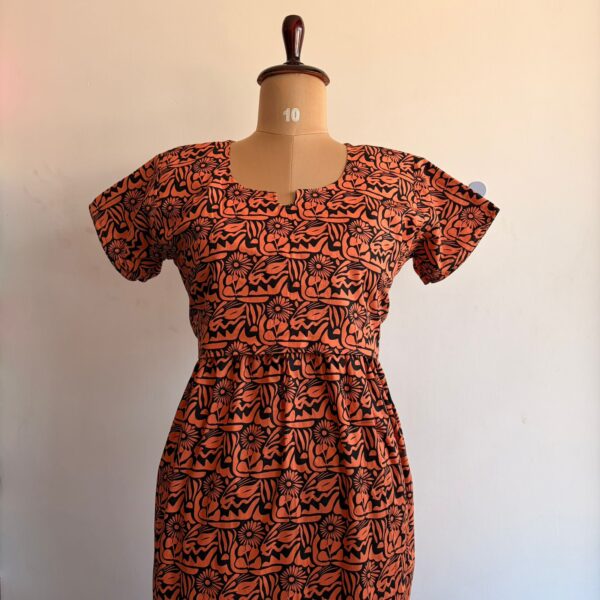 Orange And Black Floral Printed Premium Cotton Buttonless Zipless Short Maternity Nighty | Free Size | Chest Width 44″| Length 46″